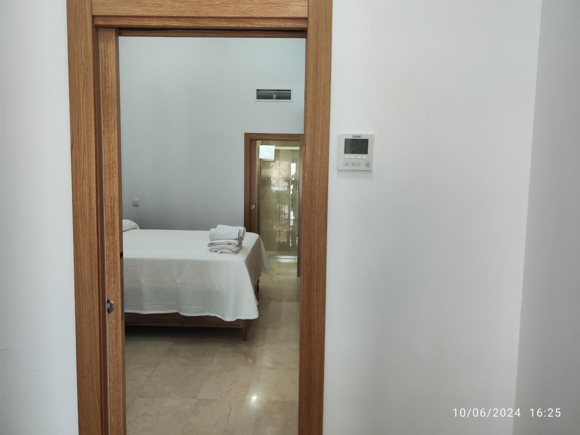 Apartamentos Luxury Playa Victoria Cádiz Exterior foto